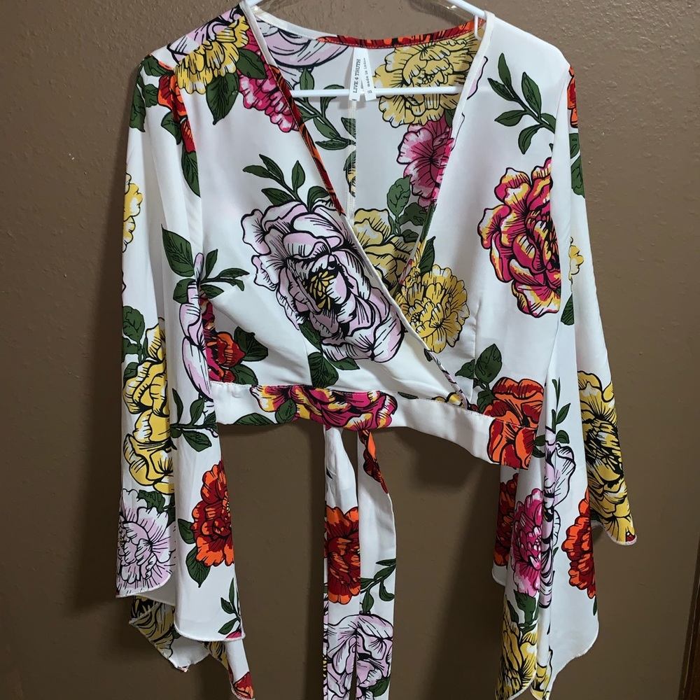 Bell sleeve floral blouse
